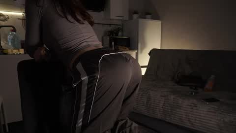 Akemi online show from 04.07.26