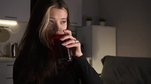 Akemi online show from 04.09.26