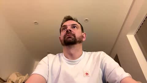 Snapshot of shyb35 chatting on 01.28.25 shyb35 online show from 01.28.25