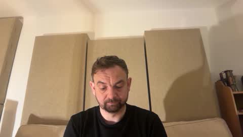 Snapshot of shyb35 chatting on 10.19.25 shyb35 online show from 10.19.25