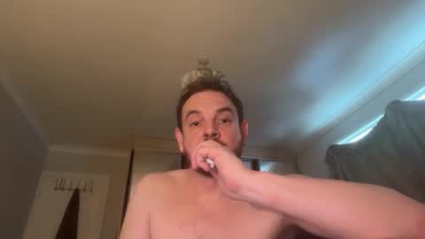 Snapshot of shyb35 chatting on 11.19.25 shyb35 online show from 11.19.25