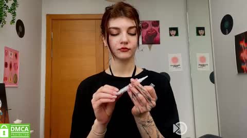Snapshot of shybella_girl chatting on 02.27.25 Bella online show from 02.27.25