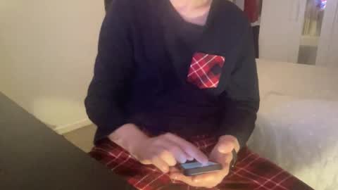 Snapshot of shyboy0533 chatting on 11.01.25 shyboy0533 online show from 11.01.25