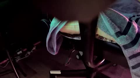 Klark Bent online show from 11.27.25