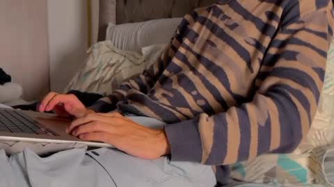 shydude666 online show from 12.22.24