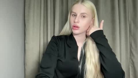 Shy Fox online show from 04.13.26