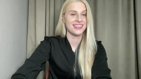 Shy Fox online show from 04.15.26