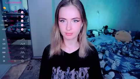 Effie online show from 10.30.25