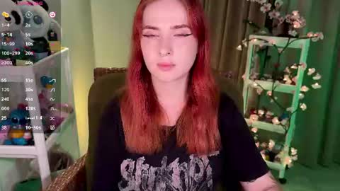 Snapshot of shyfoxxxy chatting on 07.17.26 Effie online show from 07.17.26
