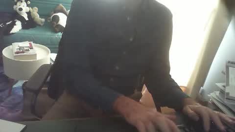 Snapshot of shyfrenchcock chatting on 10.30.25 shyfrenchcock online show from 10.30.25