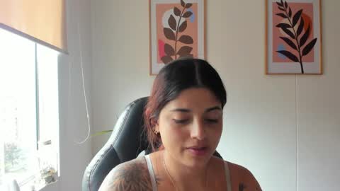 Snapshot of shylittlebunny chatting on 05.05.26 shylittlebunny online show from 05.05.26