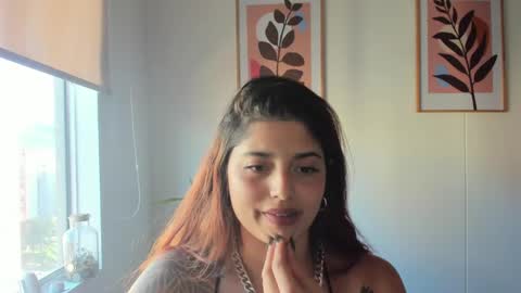 Snapshot of shylittlebunny chatting on 05.06.26 shylittlebunny online show from 05.06.26