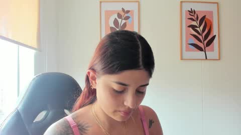 Snapshot of shylittlebunny chatting on 05.12.26 shylittlebunny online show from 05.12.26