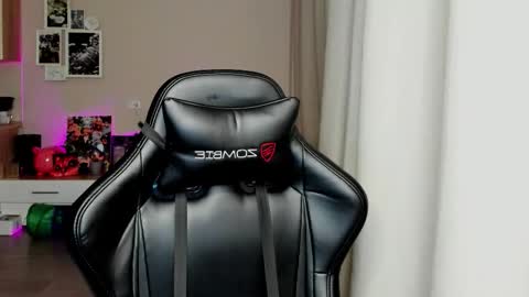 SIA online show from 11.23.25