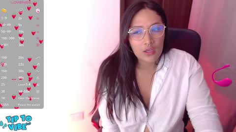 Snapshot of sia_ellis chatting on 12.04.24 Salome Next streaming 11102024 online show from 12.04.24