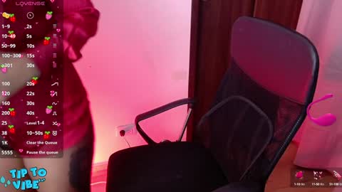 Snapshot of sia_ellis chatting on 01.08.25 Salome Next streaming 11102024 online show from 01.08.25