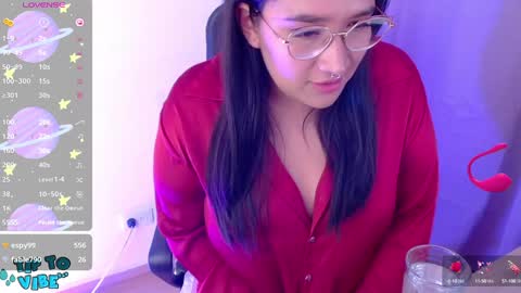 Snapshot of sia_ellis chatting on 02.02.25 Salome Next streaming 11102024 online show from 02.02.25