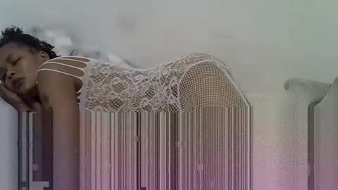 Snapshot of sianrazia_ chatting on 12.18.25 Sianrazia online show from 12.18.25