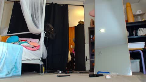 Snapshot of siclianprincess chatting on 09.18.25 Miss Meadow Gotti Romano online show from 09.18.25