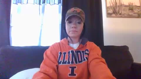 Snapshot of sidneyraee chatting on 01.09.25 Mrs. St. Patrickk online show from 01.09.25