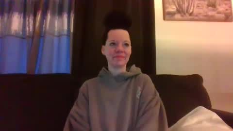 Snapshot of sidneyraee chatting on 01.10.25 Mrs. St. Patrickk online show from 01.10.25