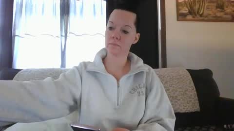 Snapshot of sidneyraee chatting on 01.10.25 Mrs. St. Patrickk online show from 01.10.25