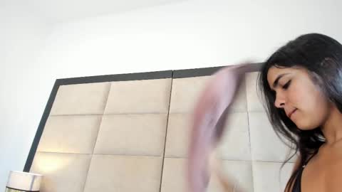 SIENA STONE online show from 12.22.24