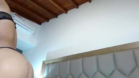 SIENA STONE online show from 01.17.25