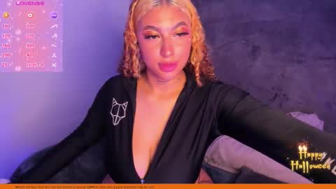 sienna_lux online show from 10.17.25