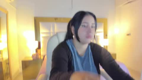 Sienna  online show from 01.16.26