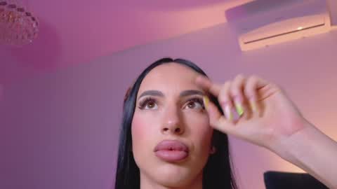 Sienna online show from 04.16.26