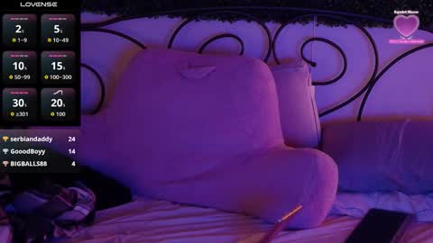 Sienna Luxx online show from 10.31.25