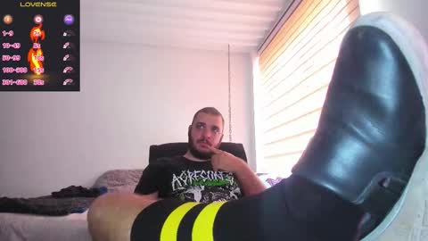 Snapshot of sigfridd_ chatting on 10.26.25 Sigfridd online show from 10.26.25