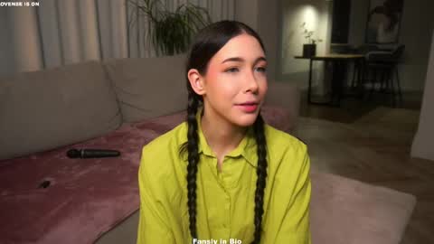 Eva  online show from 11.20.25