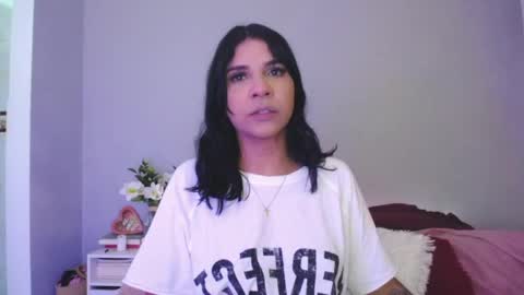 Snapshot of siirena chatting on 11.18.25 siirena online show from 11.18.25