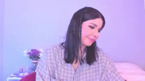 Snapshot of siirena chatting on 12.14.25 siirena online show from 12.14.25