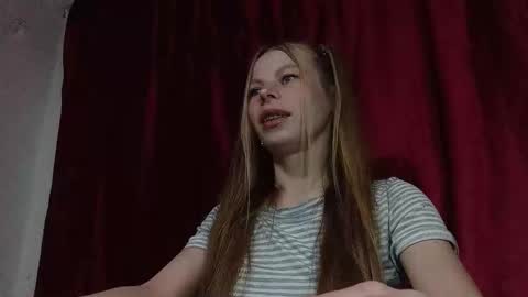 JULIANA online show from 03.08.26