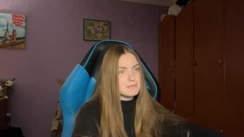 Erica online show from 04.13.26