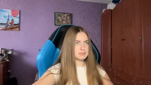 Erica online show from 04.17.26