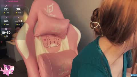 Snapshot of silkyfin chatting on 02.27.26 Nixie online show from 02.27.26