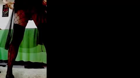 Silky Long Legs online show from 11.20.25