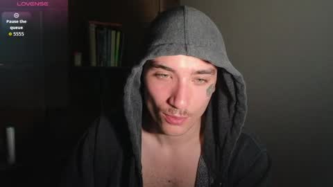 Snapshot of silly_cybin chatting on 04.22.26 cybin online show from 04.22.26
