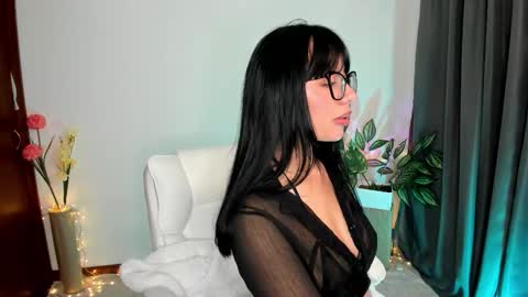 Silvanna online show from 12.20.25