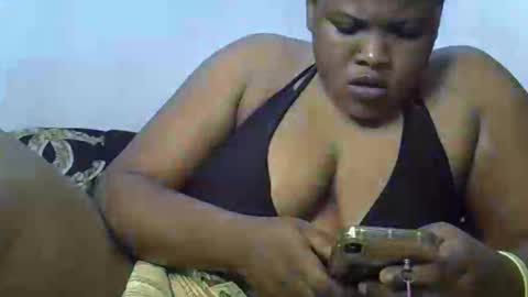 Snapshot of silver_baby06 chatting on 04.18.26 silver baby06 online show from 04.18.26