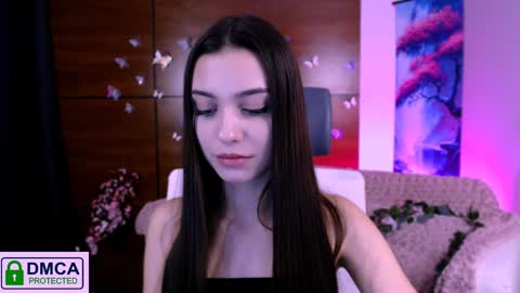 Snapshot of silvia_queen1 chatting on 12.06.24 Silvia nude in pvt online show from 12.06.24