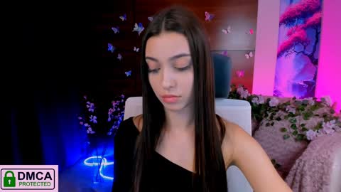 Snapshot of silvia_queen1 chatting on 12.07.24 Silvia nude in pvt online show from 12.07.24