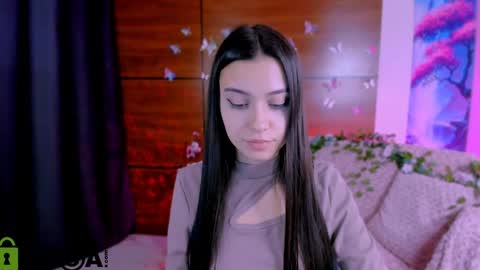 Snapshot of silvia_queen1 chatting on 12.20.24 Silvia nude in pvt online show from 12.20.24