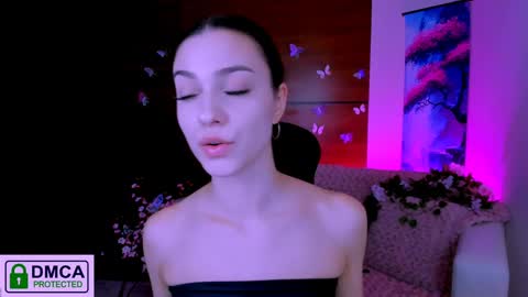 Snapshot of silvia_queen1 chatting on 12.24.24 Silvia nude in pvt online show from 12.24.24
