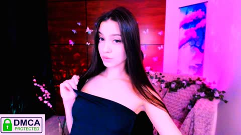 Snapshot of silvia_queen1 chatting on 01.07.25 Silvia nude in pvt online show from 01.07.25