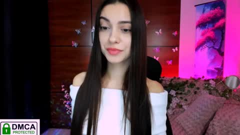 Snapshot of silvia_queen1 chatting on 02.02.25 Silvia nude in pvt online show from 02.02.25